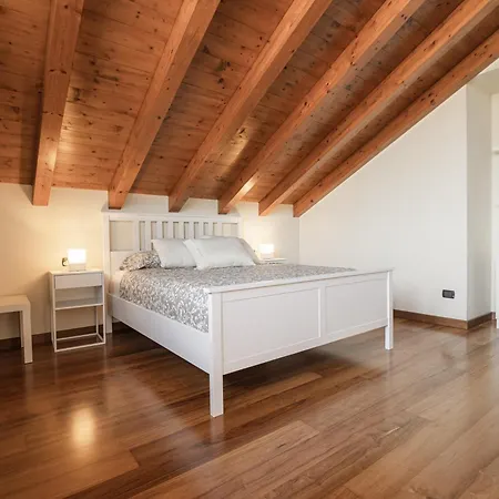 Holiday home Attico Borromea Leggiuno