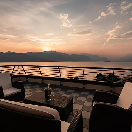 Holiday home Attico Borromea *