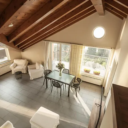 Holiday home Attico Borromea