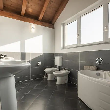 Attico Borromea Holiday home *